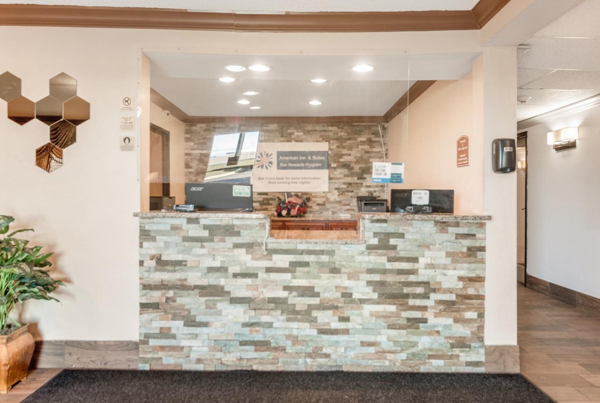 American Inn & Suites Metro Airport Romulus Dış mekan fotoğraf